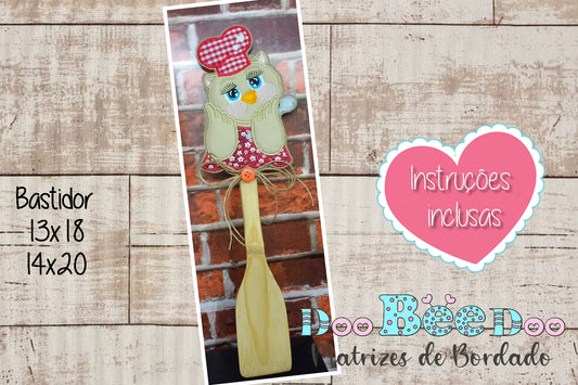 Matriz de Bordado Corujinha Chef para Colher de Pau – Projeto ITH