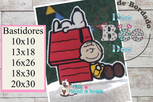 Matriz de Bordado Topo de Bolo Charlie e Snoopy – Projeto ITH