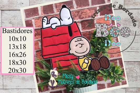 Matriz de Bordado Snoopy e Charlie Brown na Casinha - Projeto ITH