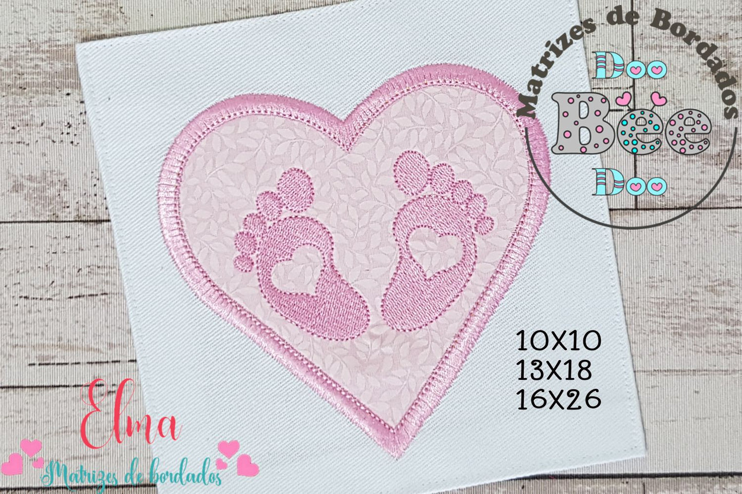 Matriz de Bordado Pezinhos de Bebê com Coração – Aplique