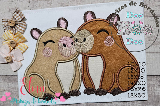 Matriz de Bordado Capivaras Fofinhas – Aplique