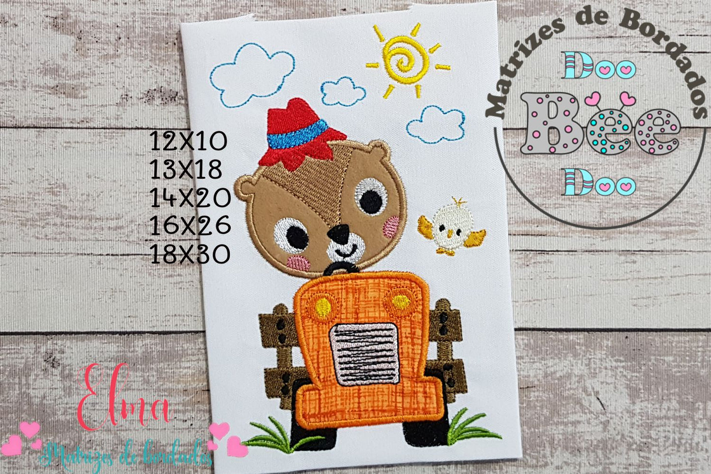 Matriz de Bordado Fazendinha com Esquilo e Trator – Aplique