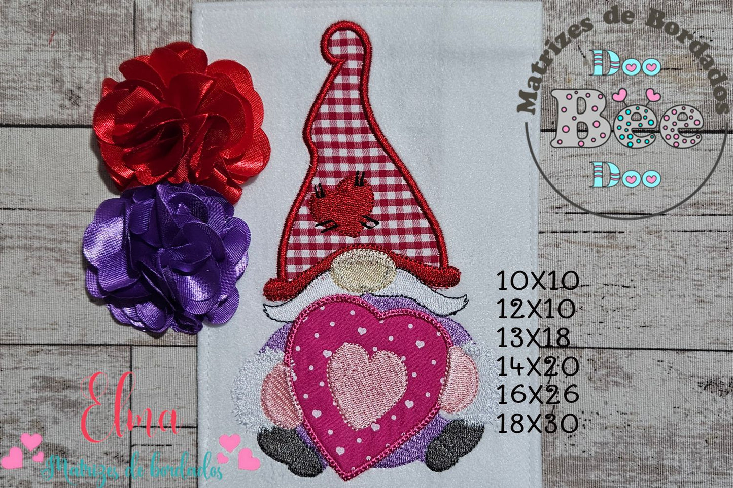 Matriz de Bordado Gnomo com Coração Apaixonado – Aplique
