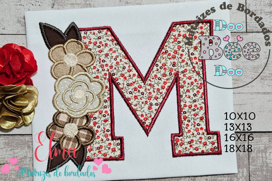 Matriz de Bordado Letra M com Flores - Aplique