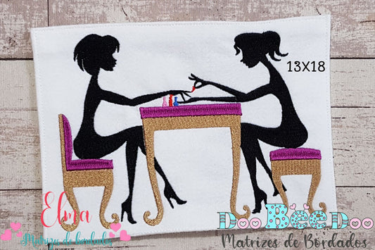 Matriz de Bordado Mulheres na Manicure – Ponto Cheio