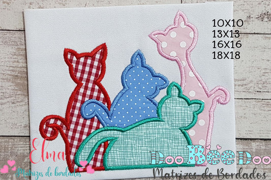 Matriz de Bordado 4 Gatinhos Coloridos – Aplique Fofo e Charmoso