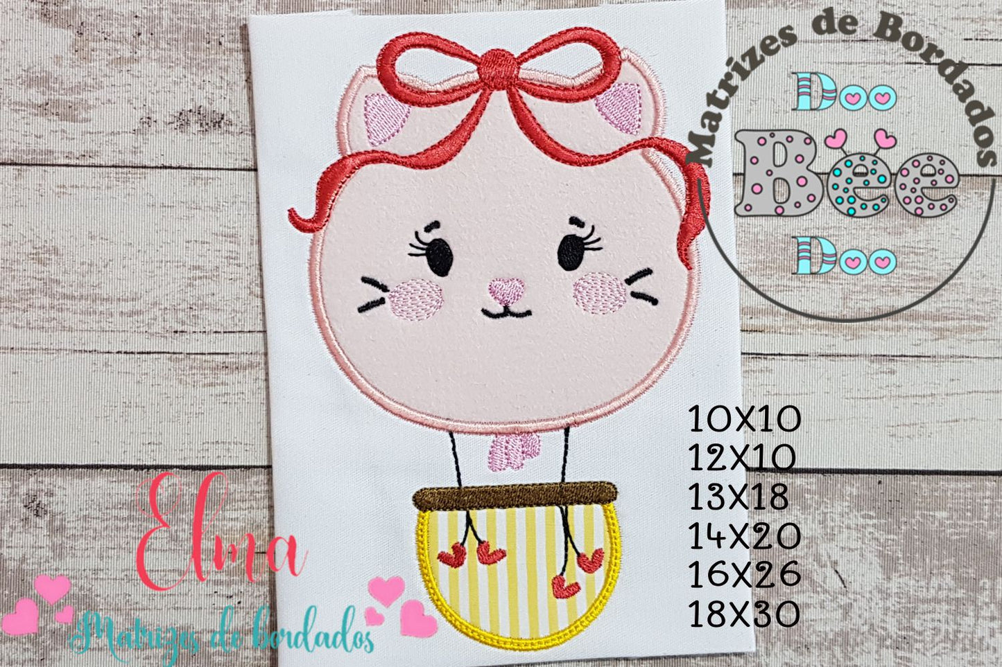 Matriz de Bordado Gatinha Delicada Voando no Balão – Aplique