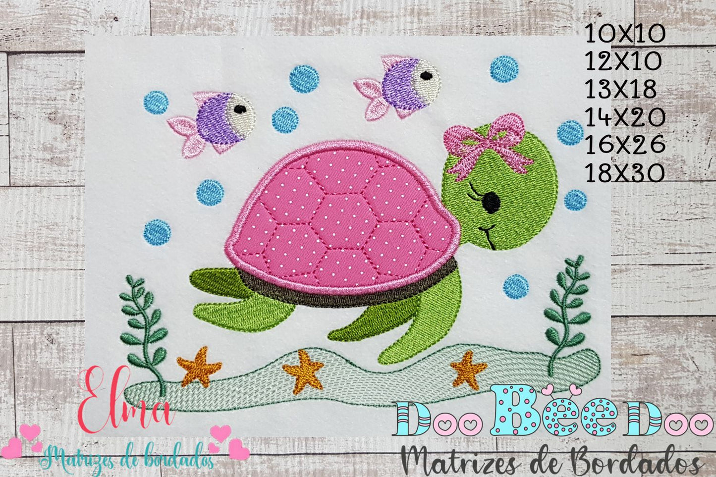 Matriz de Bordado Tartaruguinha no Oceano com Plantinhas e Peixinhos – Aplique