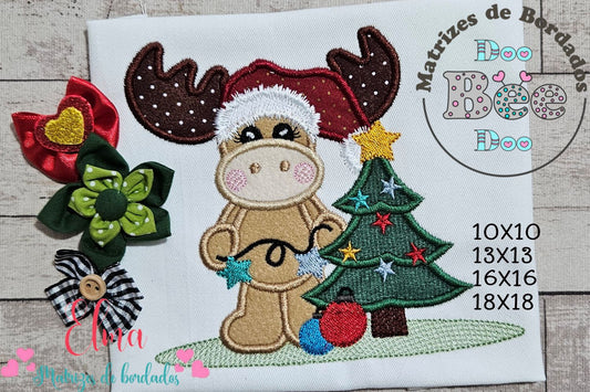 Matriz de Bordado Rena Natalina com Árvore – Aplique