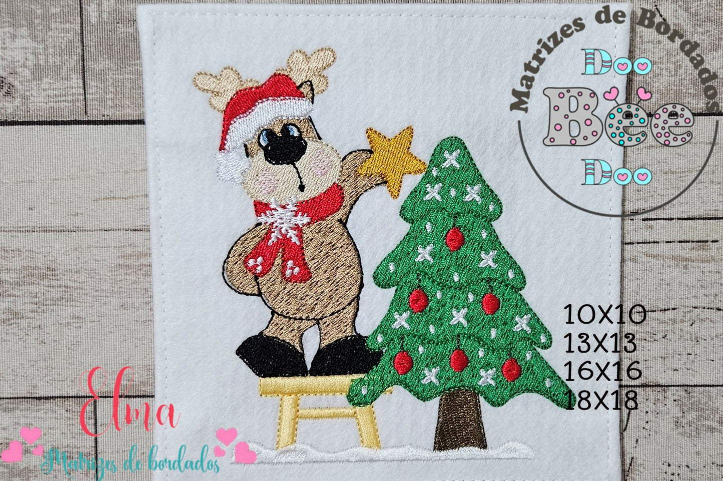 Matriz de Bordado Rena de Natal com Árvore – Ponto Cheio