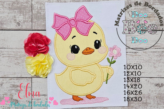 Matriz de Bordado Pintinho com Lacinho e Flor – Aplique
