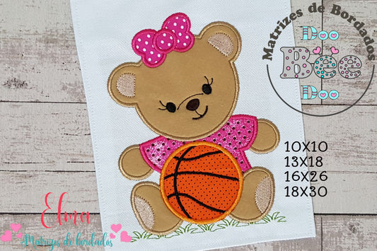 Matriz de Bordado Ursinha Fofa com Bola de Basquete – Aplique
