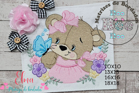 Matriz de Bordado Ursinha Encantadora no Jardim – Ponto Cheio